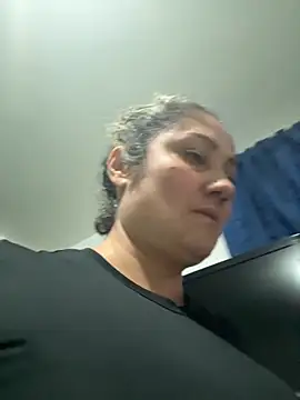 Snapshot of gabiTetas chatting on September 2025 08:43:01 PM gabiTetas online show from September 2025 08:43:01 PM