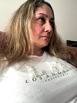 Snapshot of gabiTetas chatting on September 2025 09:15:02 PM gabiTetas online show from September 2025 09:15:02 PM