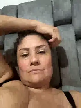 Snapshot of gabiTetas chatting on October 2025 07:33:02 PM gabiTetas online show from October 2025 07:33:02 PM