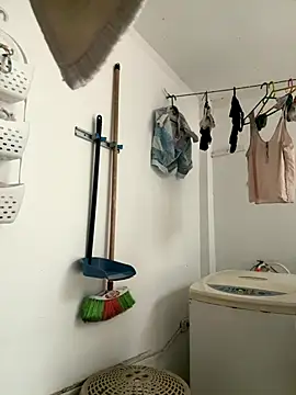 Snapshot of gabiTetas chatting on December 2025 07:34:02 PM gabiTetas online show from December 2025 07:34:02 PM