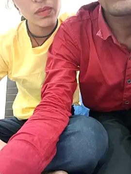 Snapshot of BHANUSURYA chatting on April 2026 02:00:02 PM BHANUSURYA online show from April 2026 02:00:02 PM