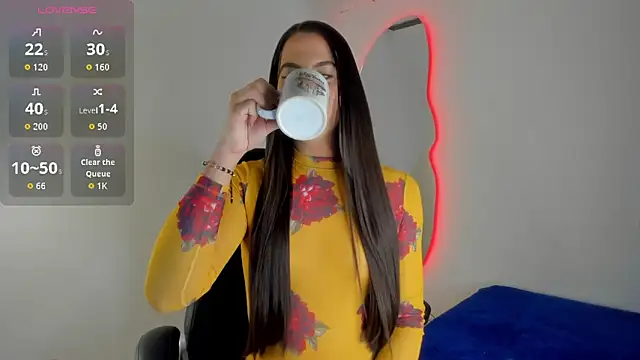 Snapshot of Naughtysofiaa chatting on September 2025 02:13:02 AM Naughtysofiaa online show from September 2025 02:13:02 AM