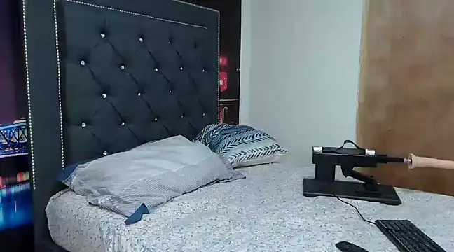 Sara castillo1 online show from March 2025 02:41:02 AM