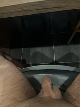 mattexhibe online show from November 2025 10:21:02 PM