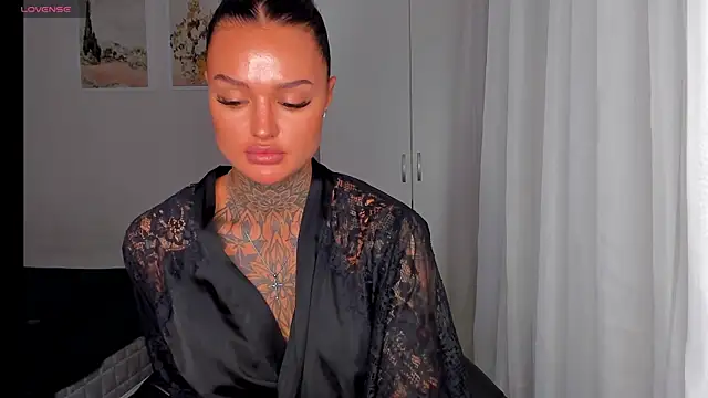 Snapshot of pantera_flashh chatting on November 2025 09:26:02 PM pantera flashh online show from November 2025 09:26:02 PM