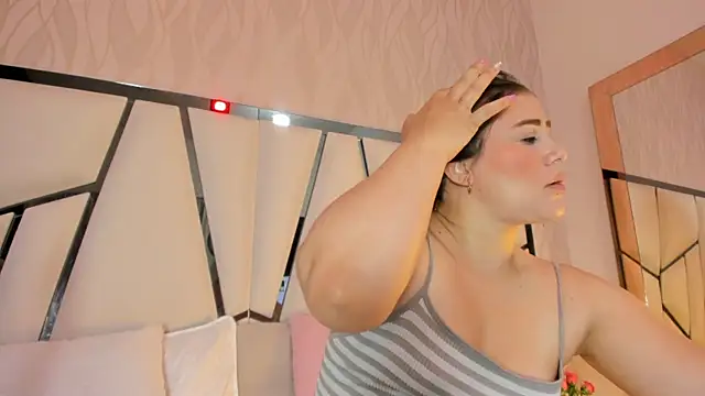 kimberly7  online show from October 2025 11:47:01 AM