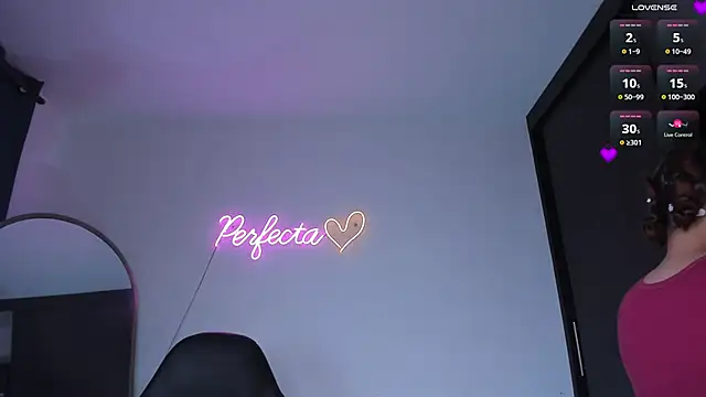 daniela hornny online show from March 2026 05:46:01 AM