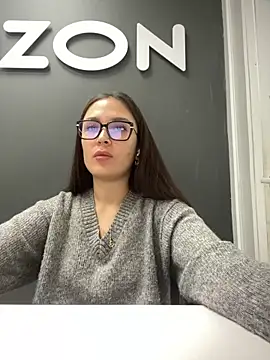 Snapshot of Sweet_Lollypop chatting on January 2025 07:06:01 AM Sweet Lollypop online show from January 2025 07:06:01 AM