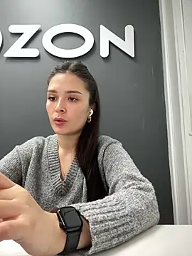 Snapshot of Sweet_Lollypop chatting on January 2025 07:04:01 AM Sweet Lollypop online show from January 2025 07:04:01 AM