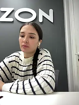 Snapshot of Sweet_Lollypop chatting on January 2025 04:33:02 PM Sweet Lollypop online show from January 2025 04:33:02 PM