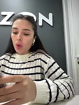 Snapshot of Sweet_Lollypop chatting on January 2025 07:10:02 AM Sweet Lollypop online show from January 2025 07:10:02 AM