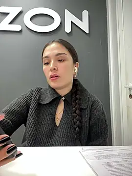 Snapshot of Sweet_Lollypop chatting on February 2025 01:11:02 PM Sweet Lollypop online show from February 2025 01:11:02 PM