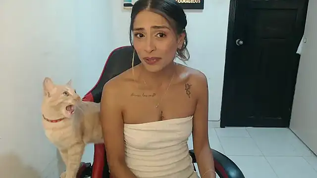 Liamiler01  online show from February 2026 03:51:02 PM