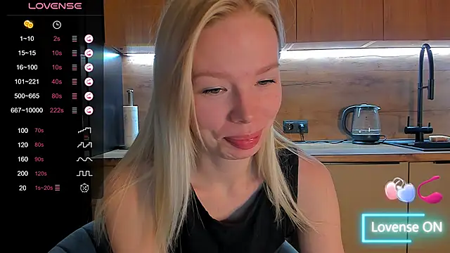 Snapshot of Olivia_Bells chatting on March 2026 09:19:02 PM Olivia Bells online show from March 2026 09:19:02 PM