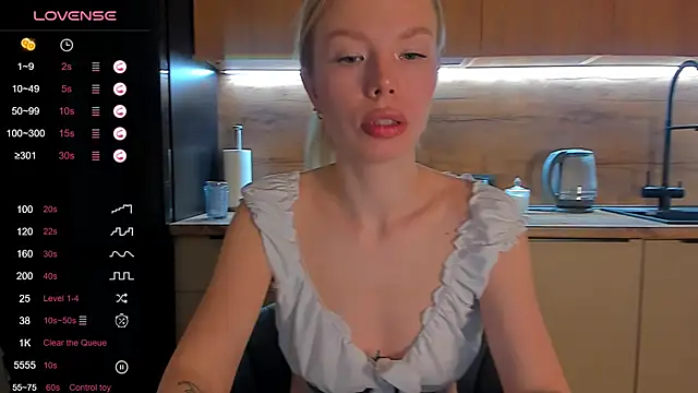 Olivia Bells online show from May 2026 09:11:02 PM