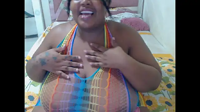 Snapshot of chocolatehot04 chatting on January 2025 12:26:01 AM chocolatehot04 online show from January 2025 12:26:01 AM