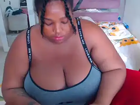 Snapshot of chocolatehot04 chatting on February 2025 03:53:02 PM chocolatehot04 online show from February 2025 03:53:02 PM