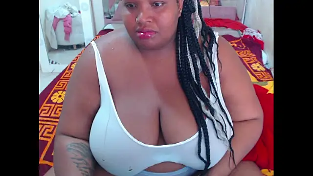 Snapshot of chocolatehot04 chatting on October 2025 07:34:01 PM chocolatehot04 online show from October 2025 07:34:01 PM