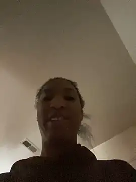 Iceblanca online show from March 2025 09:59:01 PM