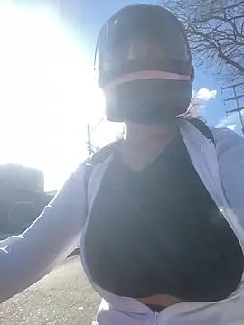 -Marivalda- online show from April 2026 06:23:01 PM