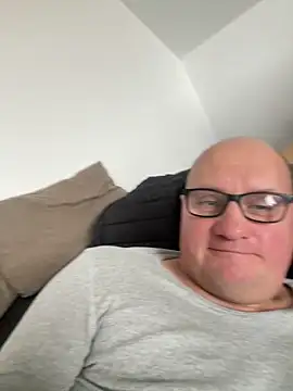 Snapshot of vanjbi45 chatting on January 2025 11:50:01 AM vanjbi45 online show from January 2025 11:50:01 AM