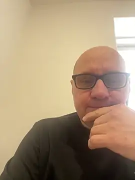 Snapshot of vanjbi45 chatting on February 2025 08:21:01 AM vanjbi45 online show from February 2025 08:21:01 AM