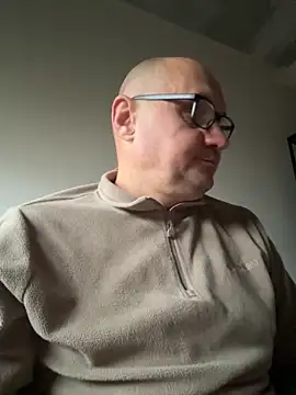 Snapshot of vanjbi45 chatting on November 2025 06:58:02 AM vanjbi45 online show from November 2025 06:58:02 AM