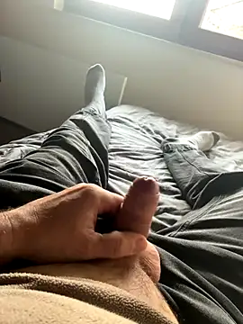 Snapshot of vanjbi45 chatting on December 2025 02:26:01 PM vanjbi45 online show from December 2025 02:26:01 PM