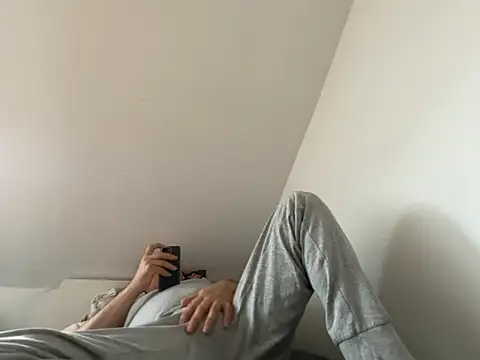 Snapshot of vanjbi45 chatting on February 2026 02:02:02 PM vanjbi45 online show from February 2026 02:02:02 PM