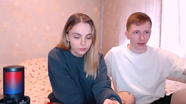 juliaanddima online show from May 2026 07:16:01 AM