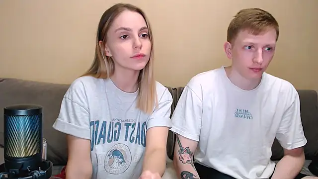 juliaanddima online show from May 2026 09:31:01 PM
