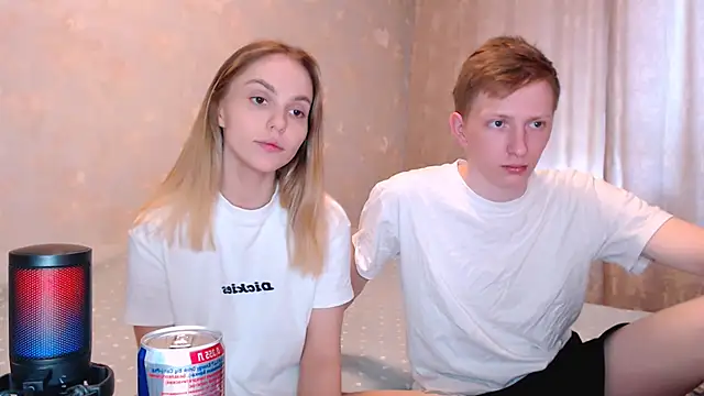 juliaanddima online show from May 2026 08:34:02 AM
