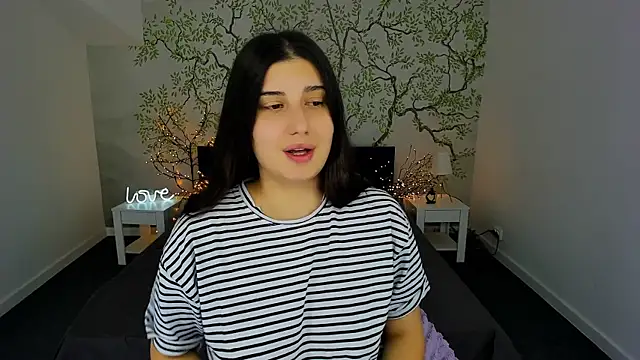 Snapshot of Linda_EX chatting on January 2025 07:14:01 AM Linda EX online show from January 2025 07:14:01 AM