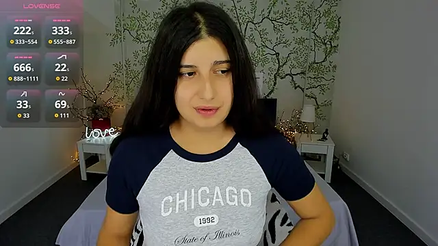 Snapshot of Linda_EX chatting on September 2025 04:01:02 AM Linda EX online show from September 2025 04:01:02 AM