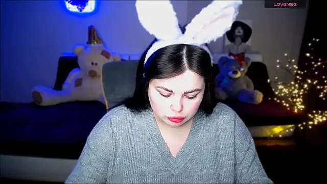 Emily Mo online show from December 2024 06:33:02 AM