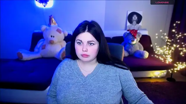 Emily Mo online show from December 2024 09:39:02 AM