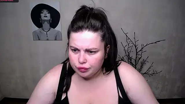 Emily Mo online show from September 2025 05:29:02 AM