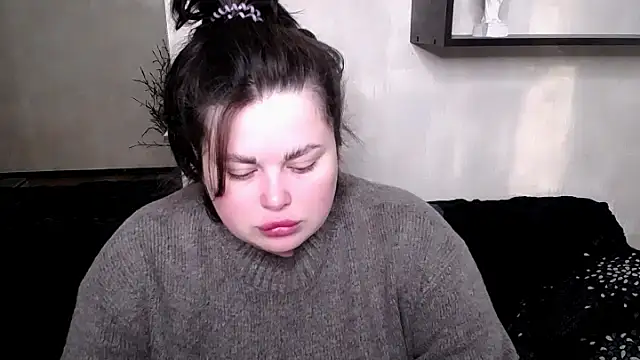 Emily Mo online show from October 2025 05:30:01 AM