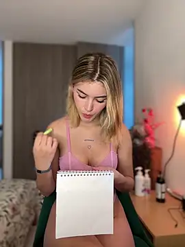 Your Honeey online show from February 2025 09:20:02 PM