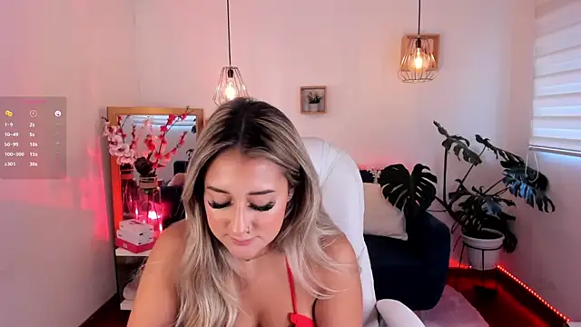 Snapshot of dina_ride chatting on February 2025 01:05:01 PM dina ride online show from February 2025 01:05:01 PM