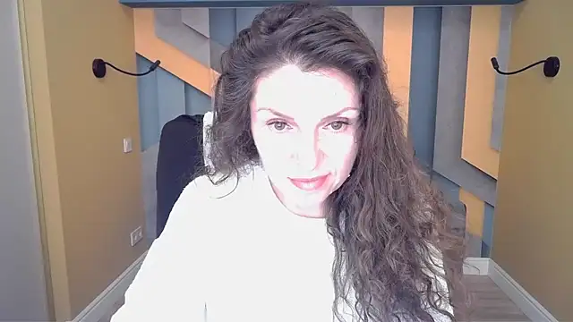 EllaLong online show from February 2026 12:32:02 PM