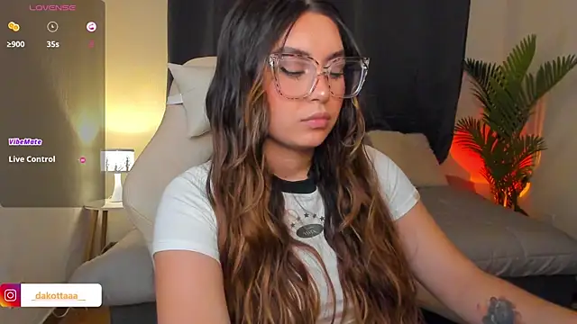 dakottaa  online show from March 2026 11:59:02 PM