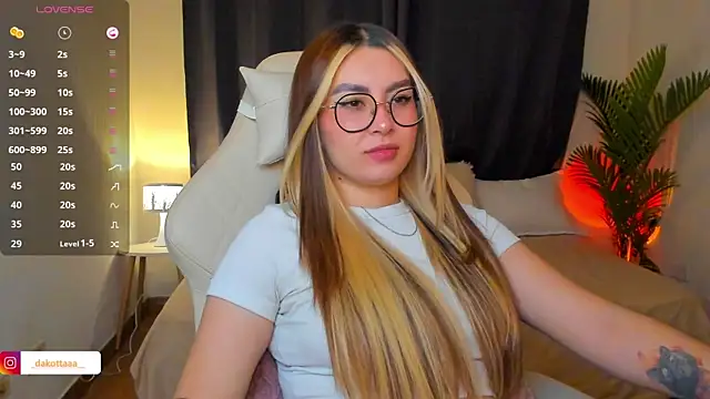 dakottaa  online show from July 2026 12:13:01 AM