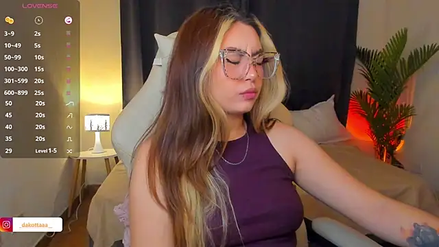 dakottaa  online show from July 2026 11:31:01 PM