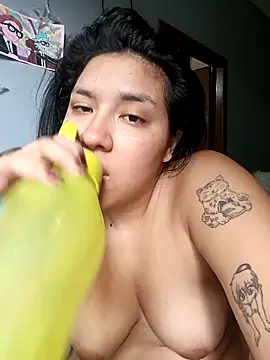 DanelyLopez online show from April 2026 09:23:01 PM