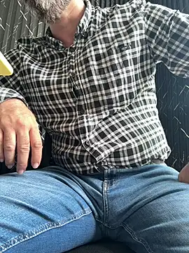 Snapshot of Maxi_TheBigDaddy chatting on June 2026 02:43:01 PM Maxi TheBigDaddy online show from June 2026 02:43:01 PM
