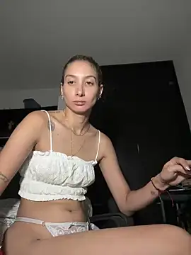 Snapshot of DanikRosse chatting on March 2025 03:45:01 AM DanikRosse online show from March 2025 03:45:01 AM