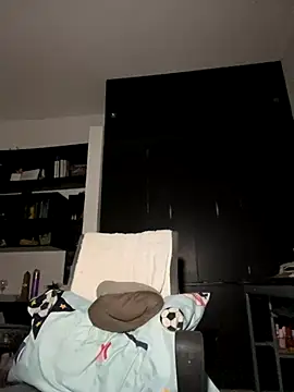 Snapshot of DanikRosse chatting on September 2025 03:52:01 AM DanikRosse online show from September 2025 03:52:01 AM