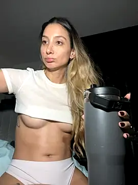 Snapshot of DanikRosse chatting on September 2025 04:18:02 AM DanikRosse online show from September 2025 04:18:02 AM