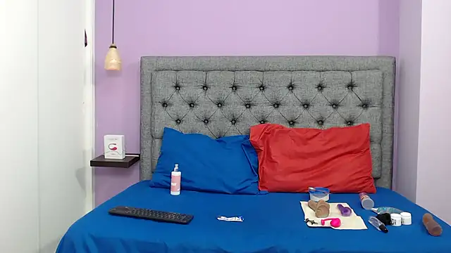 Snapshot of LilaSuni chatting on December 2024 02:22:01 PM LilaSuni online show from December 2024 02:22:01 PM